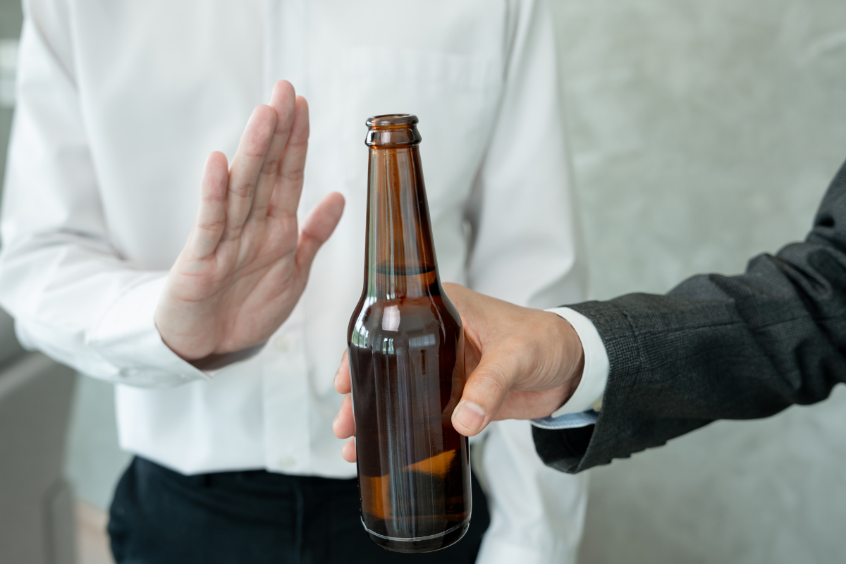 Many people are choosing to cut back on alcohol, eliminate it completely, or swap to low-alcohol/no-alcohol options this Alcohol Awareness Week.